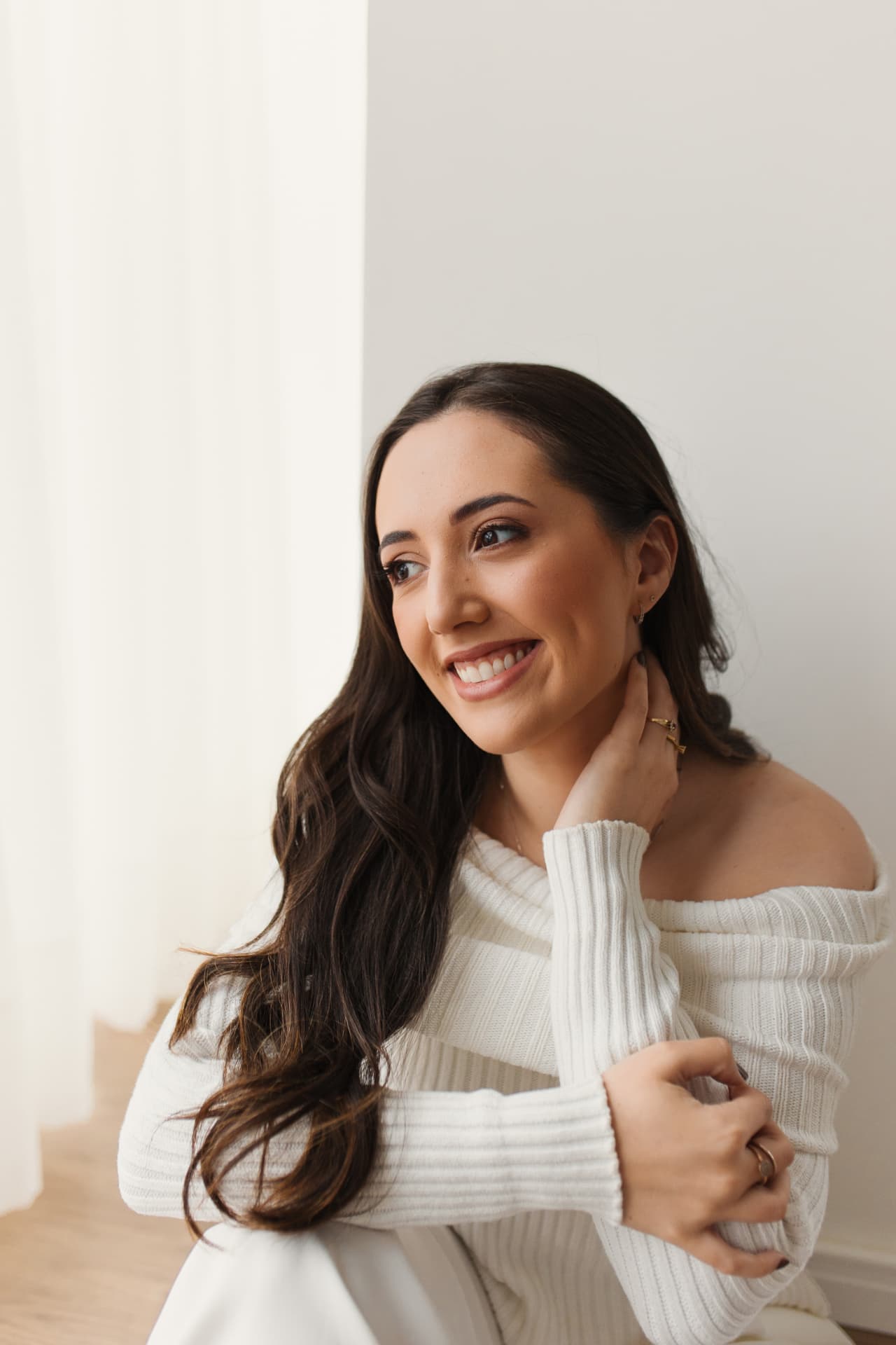 Dra. Laura da Cunha sorrindo